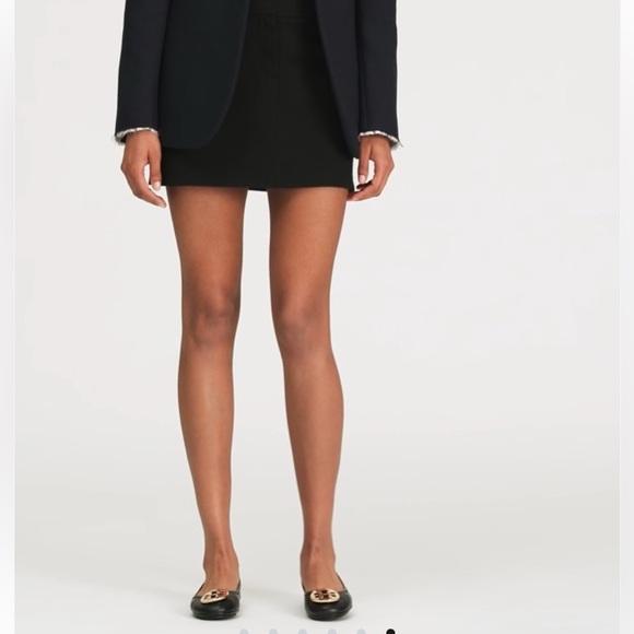 TORY BURCH REVA black w/gold emblem Ballet Flats-Size 8 - Picture 3 of 10